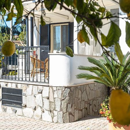 B&B Vesuvian Stone Pompeya Exterior foto