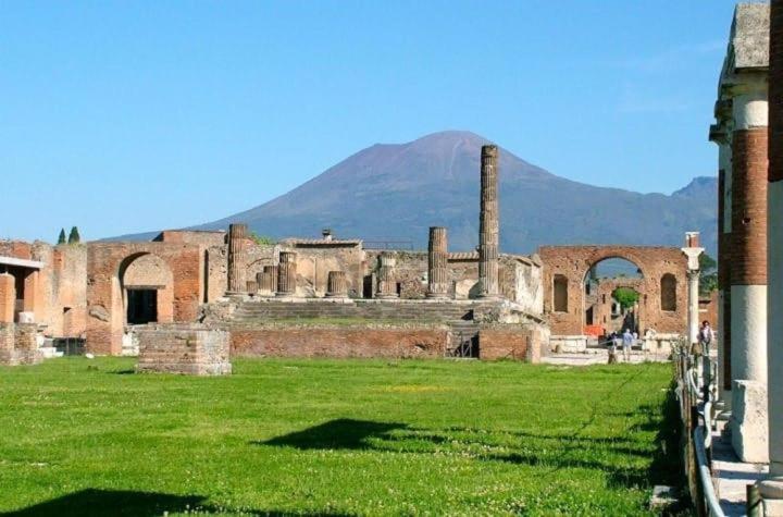 B&B Vesuvian Stone Pompeya Exterior foto
