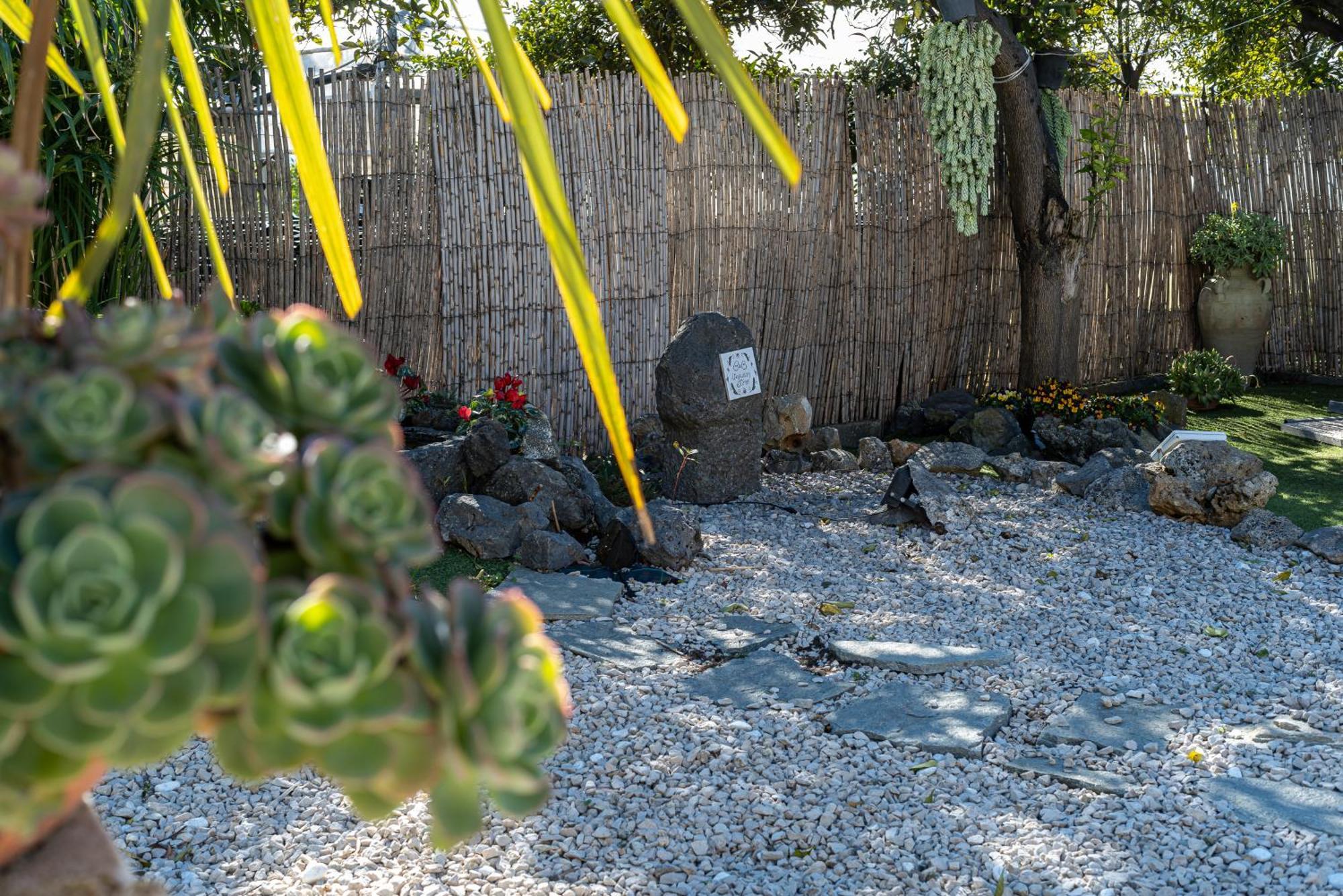 B&B Vesuvian Stone Pompeya Exterior foto